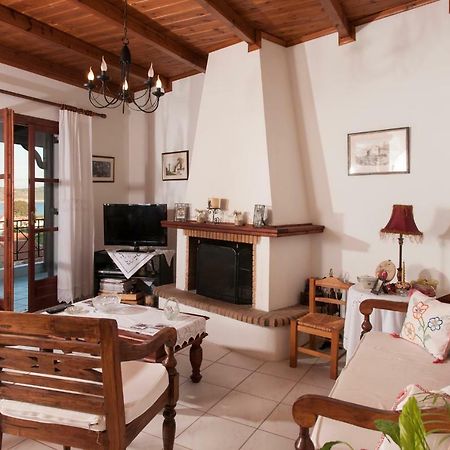 Appartement The House Of "Angelina", Magnificent View Of The Sea à Methoni  Extérieur photo
