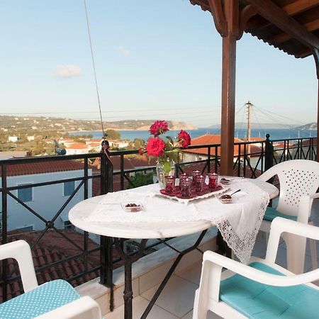 Appartement The House Of "Angelina", Magnificent View Of The Sea à Methoni  Extérieur photo