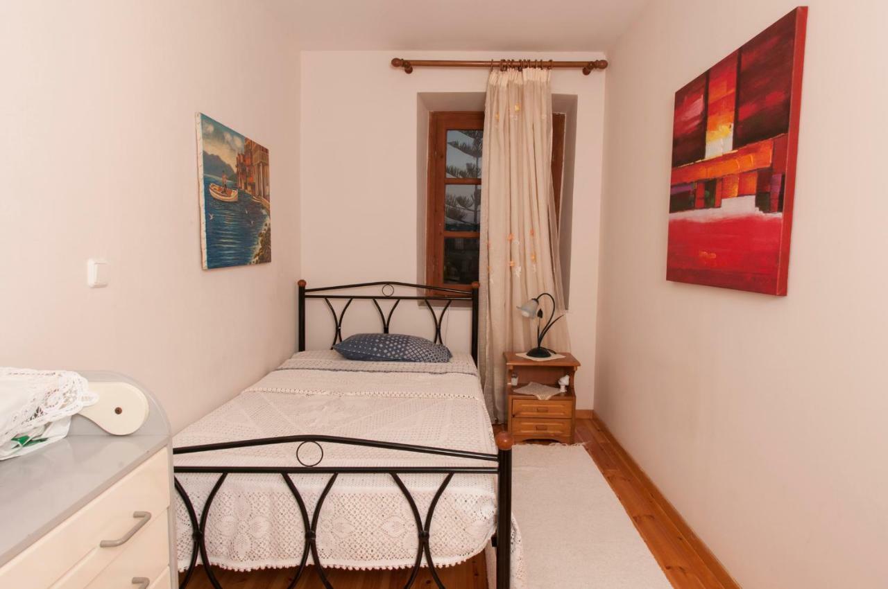 Appartement The House Of "Angelina", Magnificent View Of The Sea à Methoni  Extérieur photo