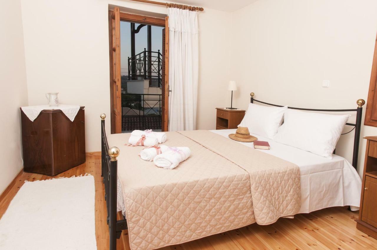 Appartement The House Of "Angelina", Magnificent View Of The Sea à Methoni  Extérieur photo