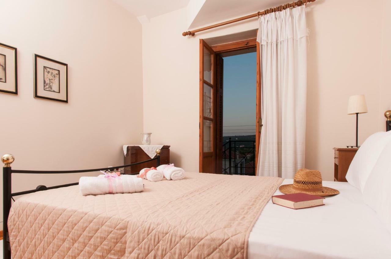 Appartement The House Of "Angelina", Magnificent View Of The Sea à Methoni  Extérieur photo