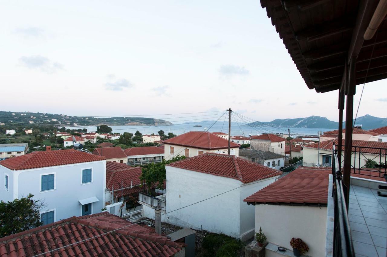 Appartement The House Of "Angelina", Magnificent View Of The Sea à Methoni  Extérieur photo